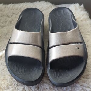 Oofos Recovery sandals Slides Women's 9 EU 40